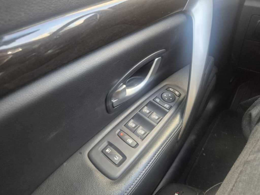 SAMSUNG SM7 - Vista 11