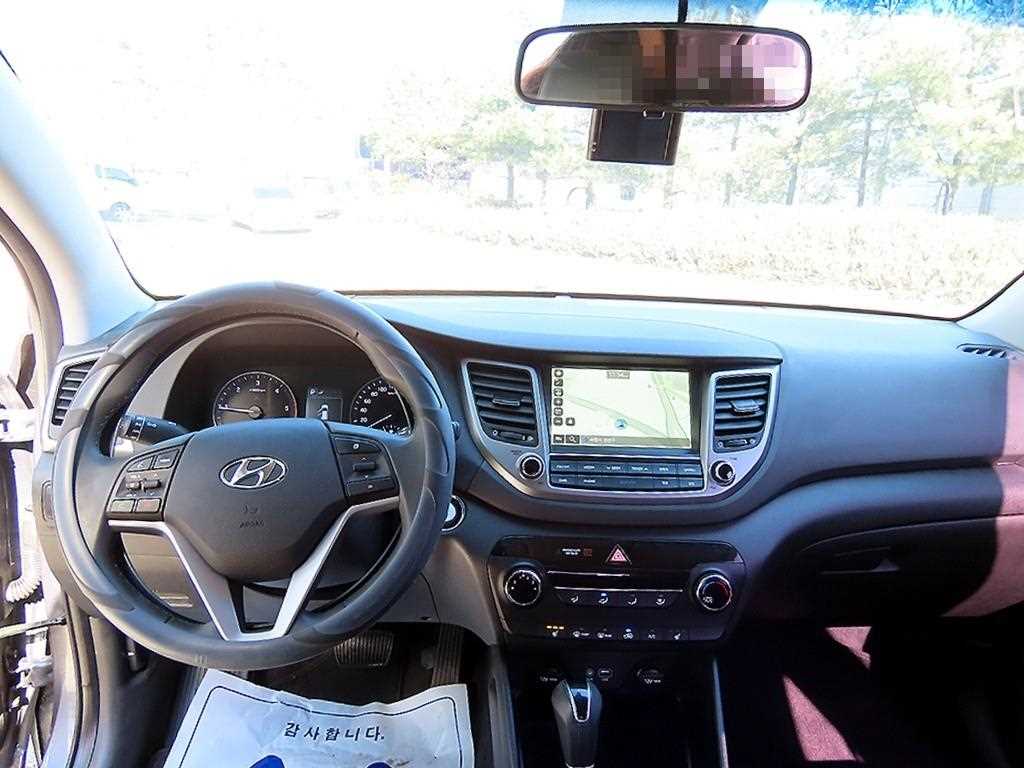 HYUNDAI Tucson - Vista 7