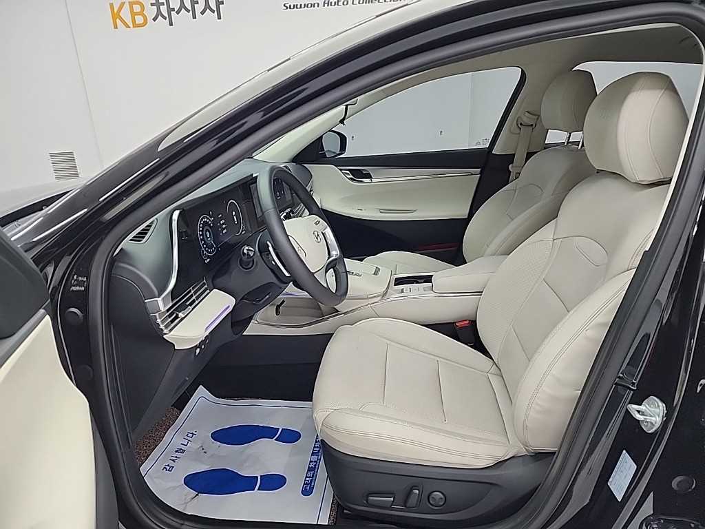HYUNDAI Grandeur - Vista 11