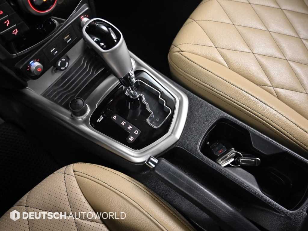 Ssangyong Tivoli - Vista 9