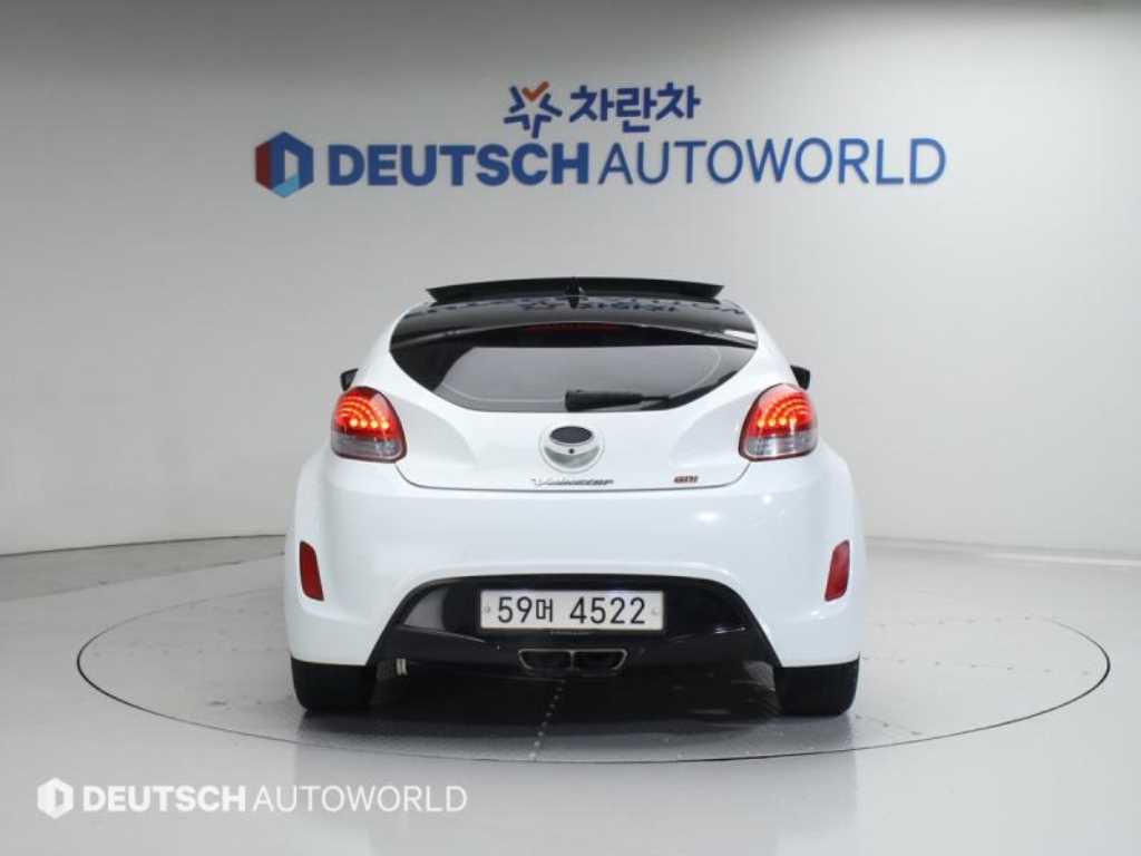 HYUNDAI Veloster - Vista 4