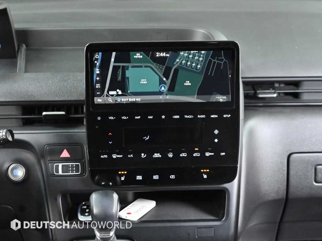 HYUNDAI Staria 2022 Blanco - Importación desde Corea - HF Imports Iquique - Foto 14