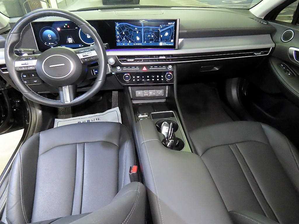 HYUNDAI Sonata - Vista 10