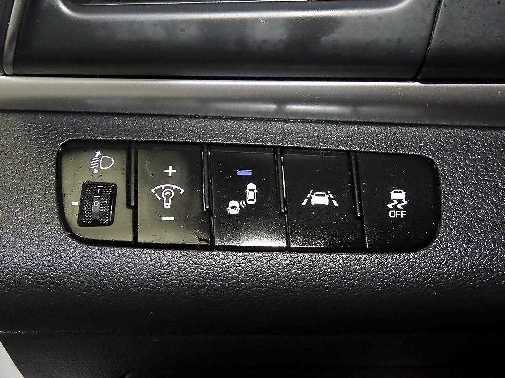 HYUNDAI Avante 2019 Blanco - Importación desde Corea - HF Imports Iquique - Foto 14