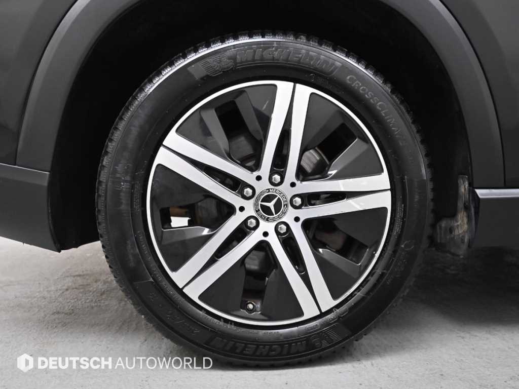 Mercedes Benz GLE Class - Vista 5