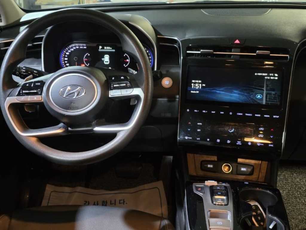 HYUNDAI Tucson - Vista 10