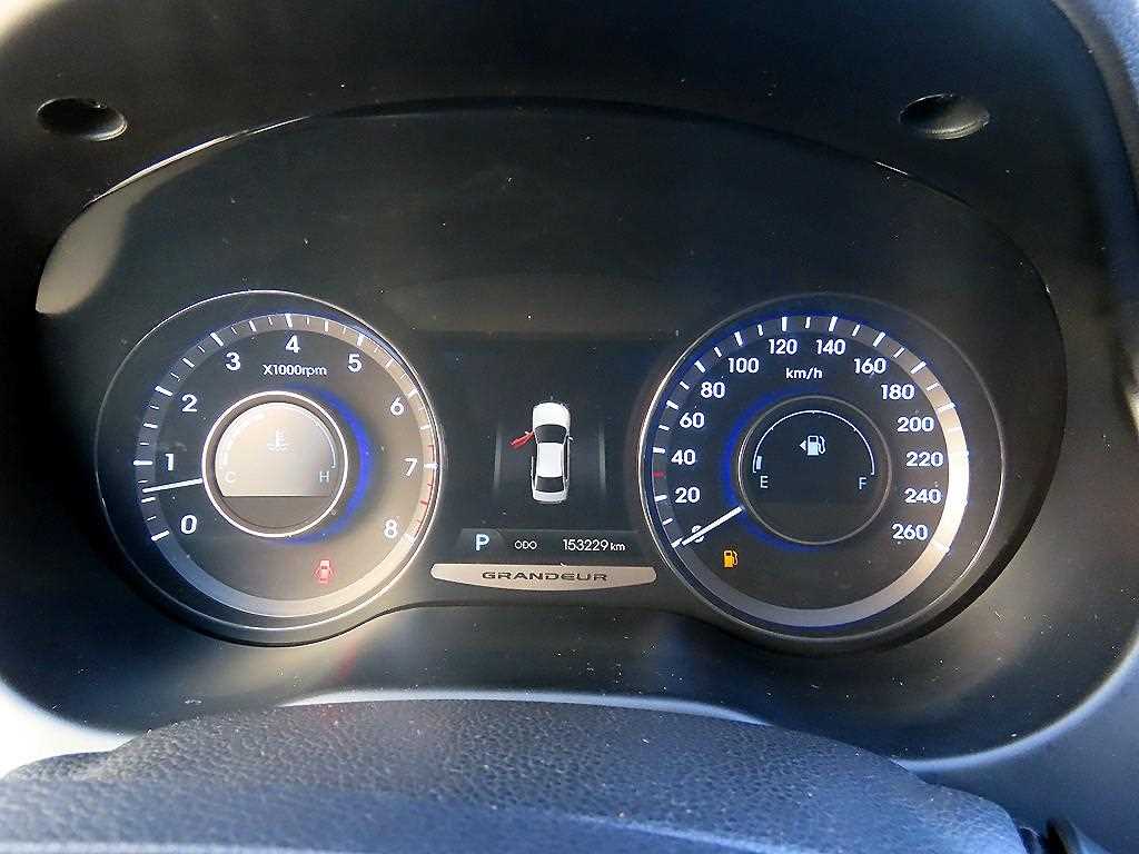 HYUNDAI Grandeur - Vista 9