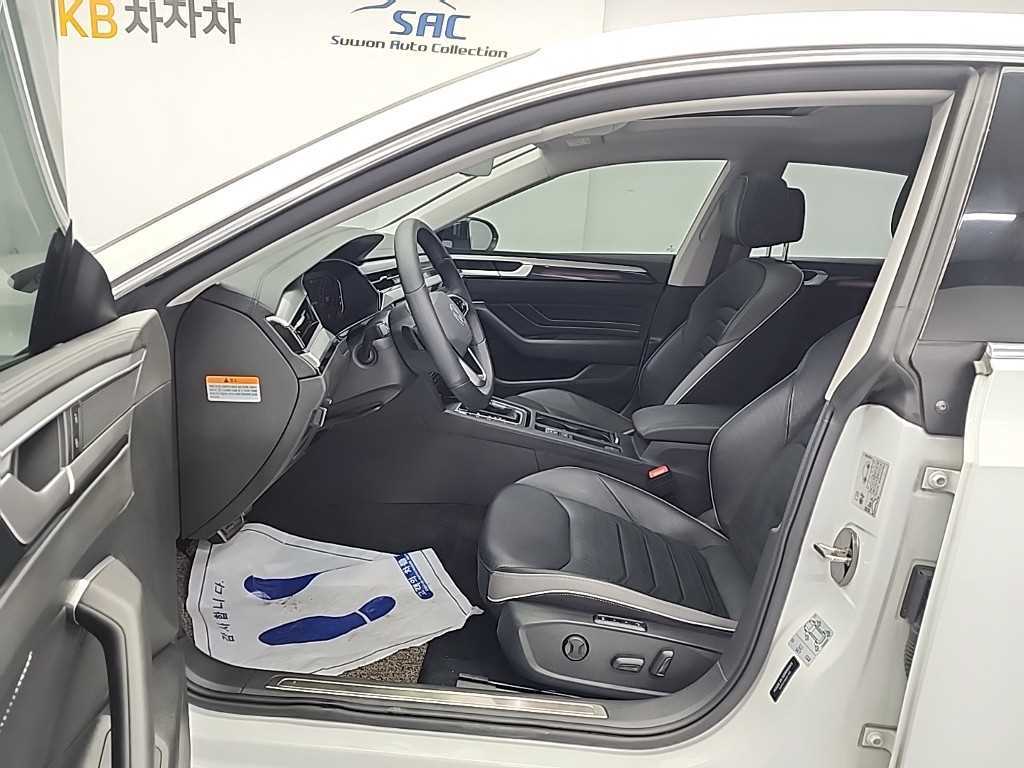 Volkswagen Arteon - Vista 11