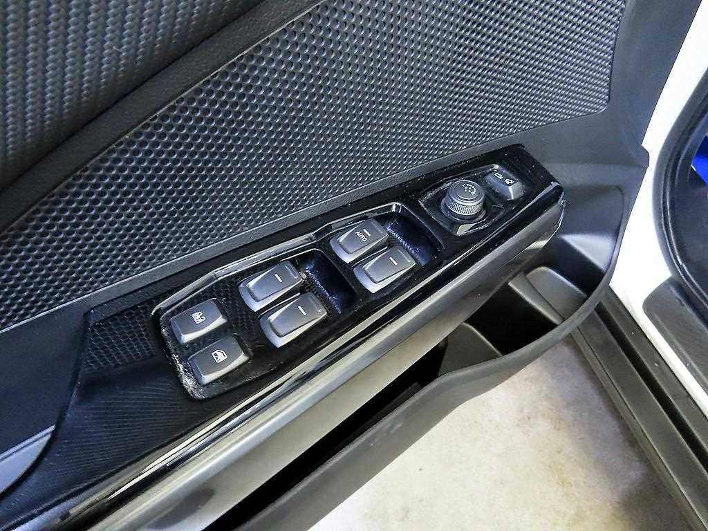 Ssangyong Tivoli 2021 Blanco - Importación desde Corea - HF Imports Iquique - Foto 13