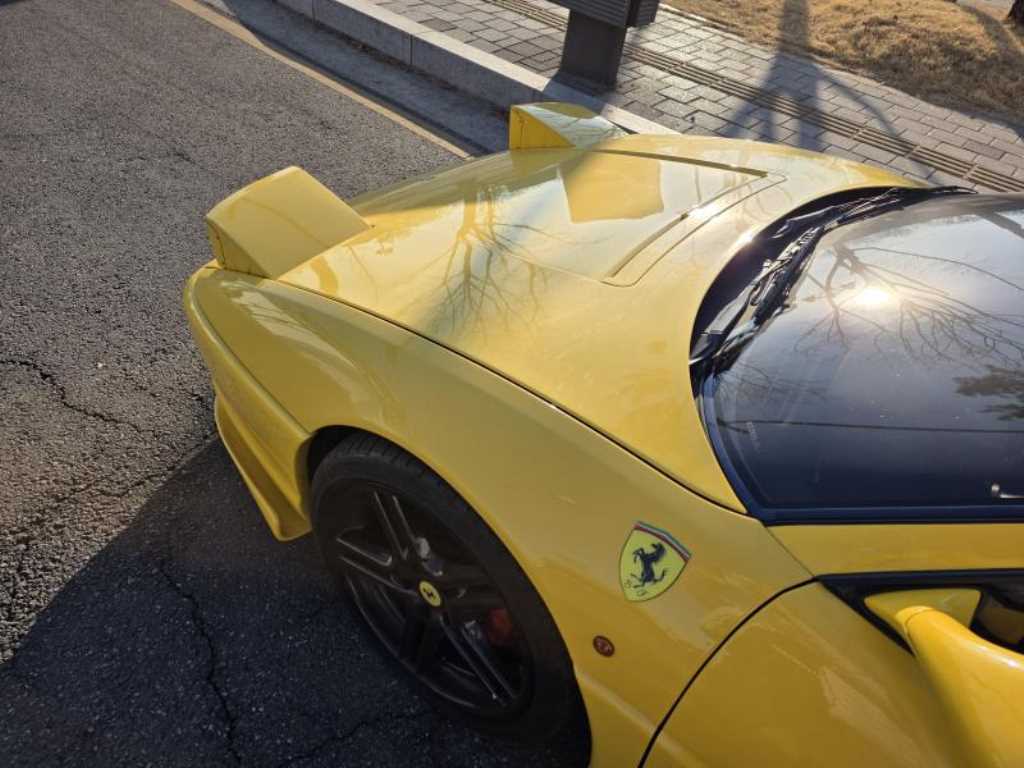 HYUNDAI Tuscani - Vista 7