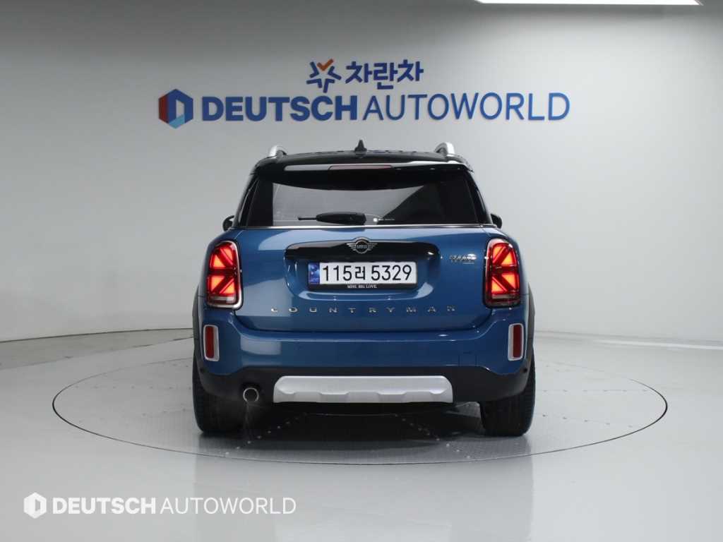 Mini Countryman - Vista 4