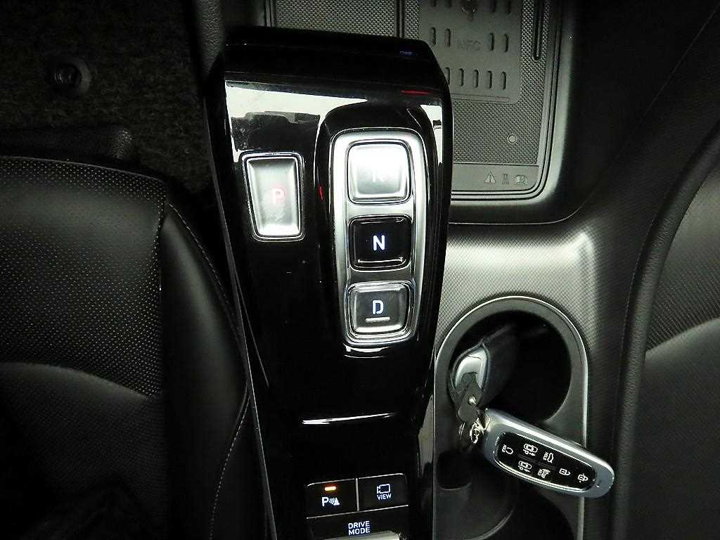 HYUNDAI Sonata - Vista 10