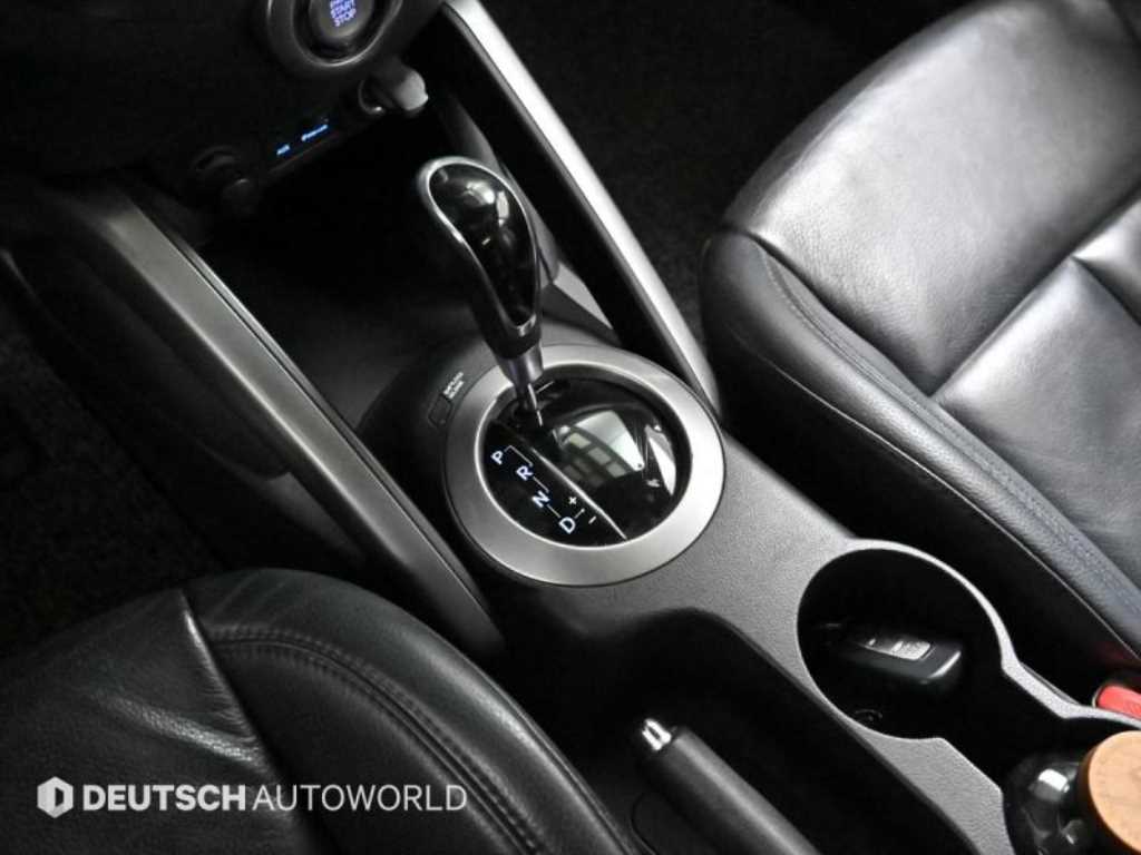 HYUNDAI Veloster - Vista 9