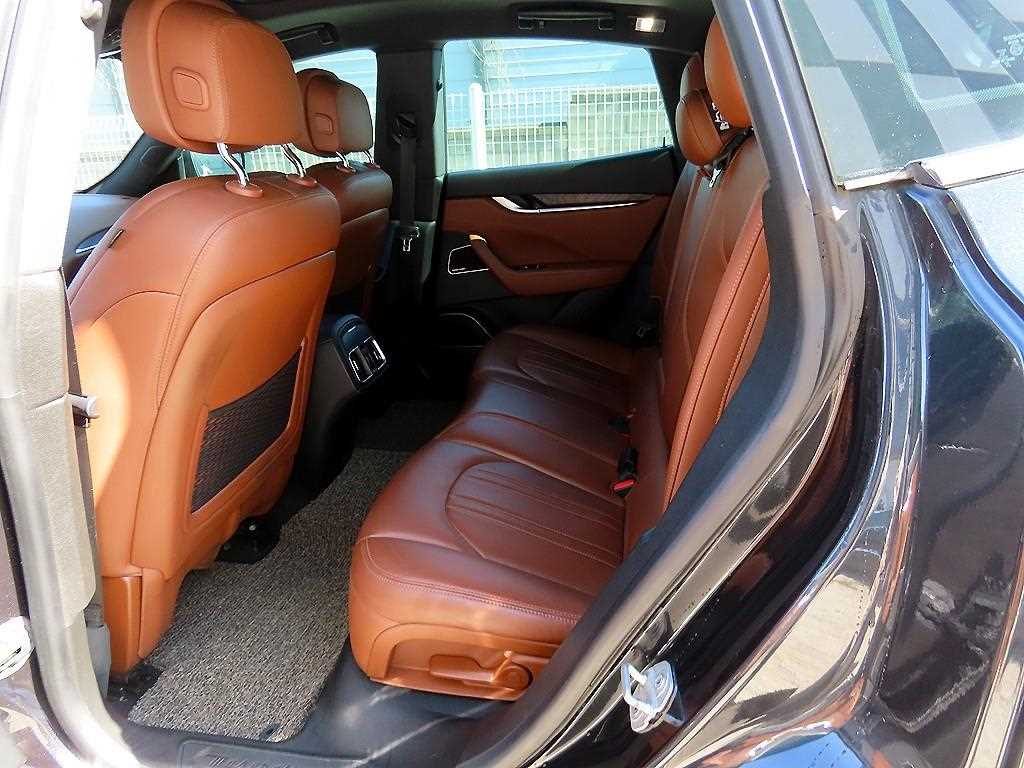 Maserati Levante - Vista 6