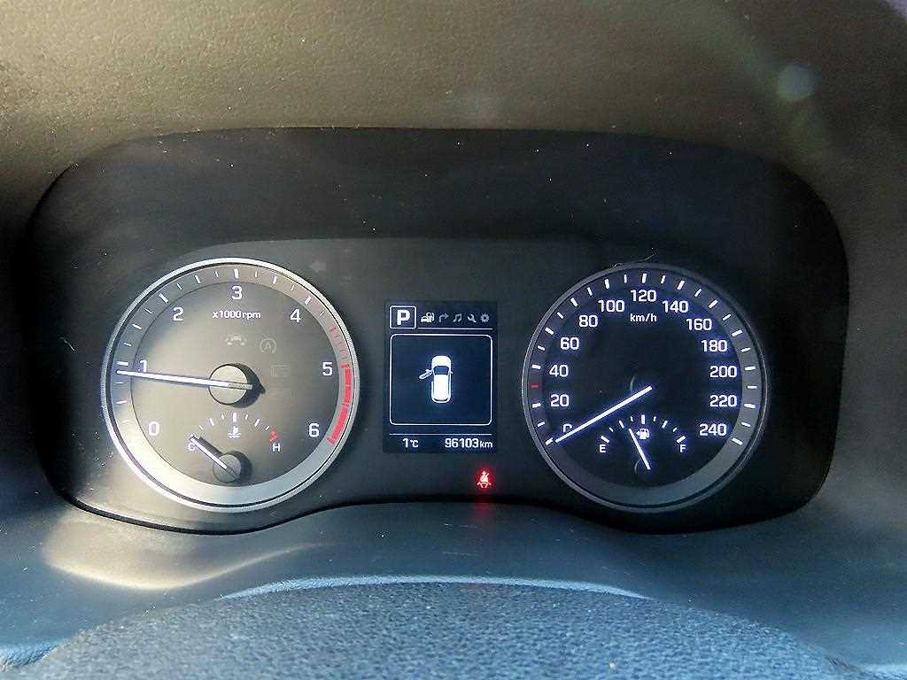 HYUNDAI Tucson - Vista 9