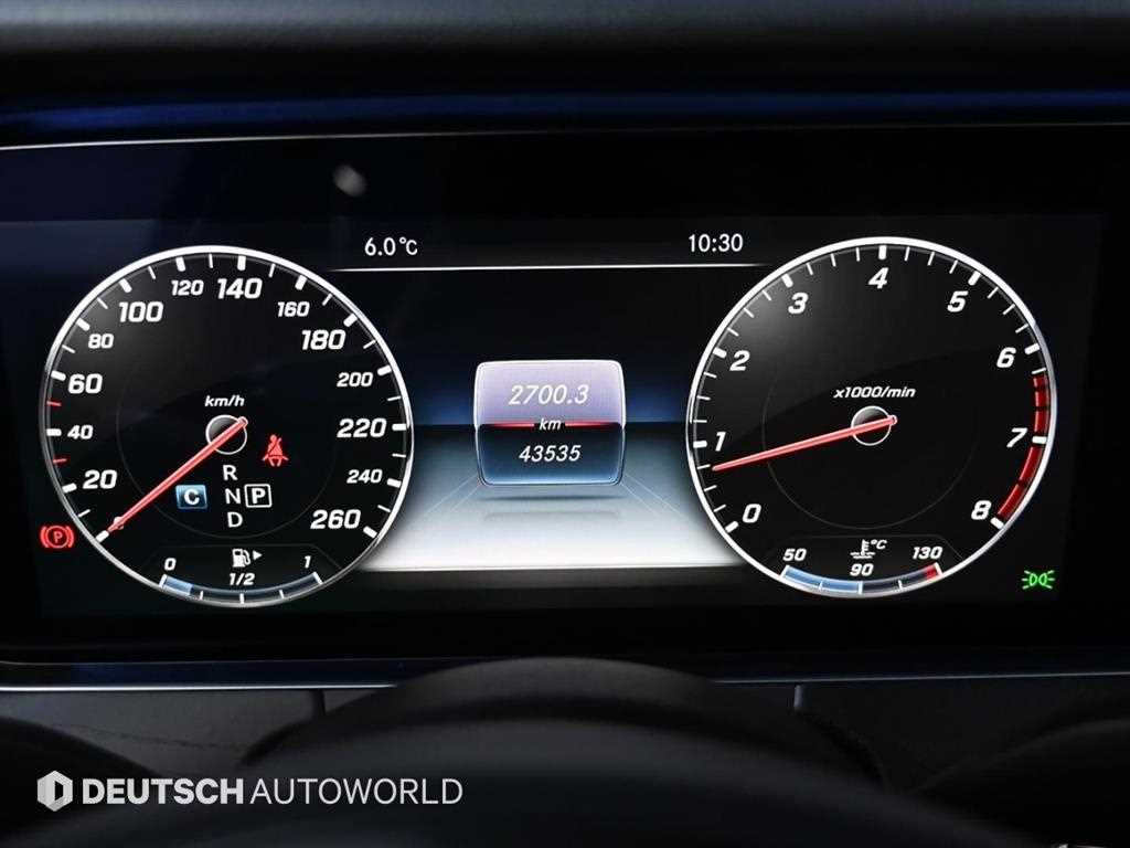 Mercedes Benz E class - Vista 8