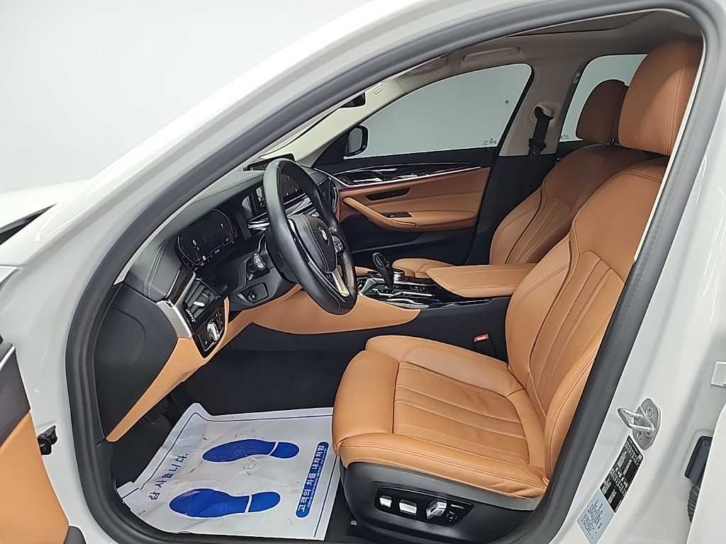 BMW 5 Series - Vista 11