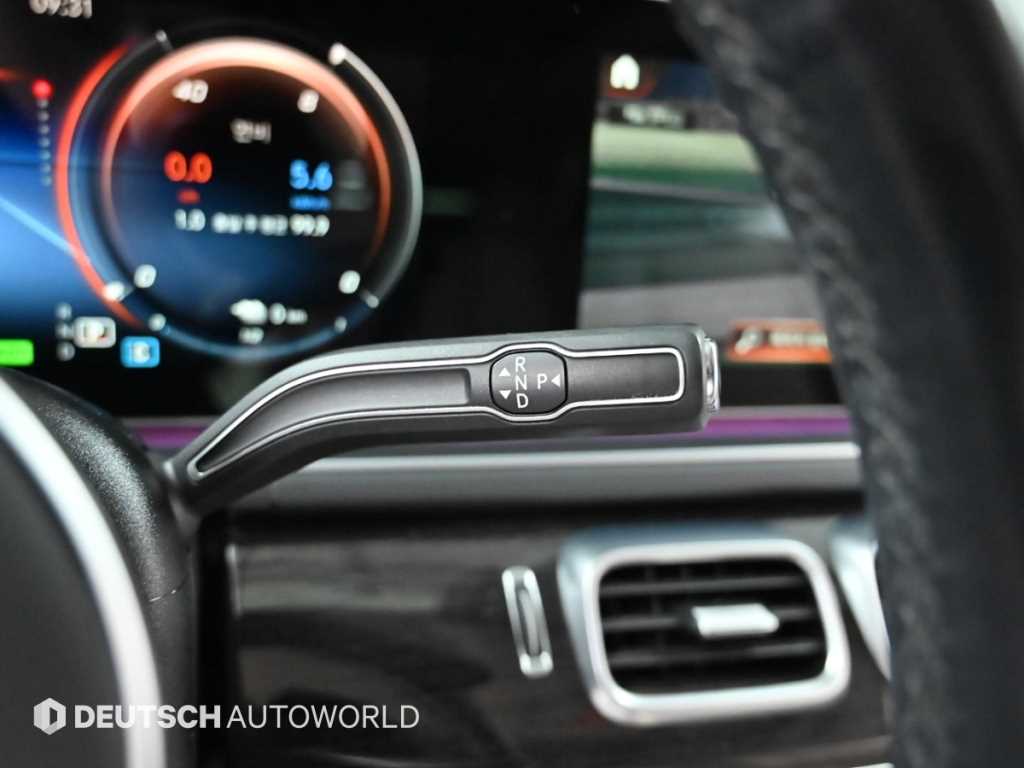 Mercedes Benz GLE Class - Vista 9