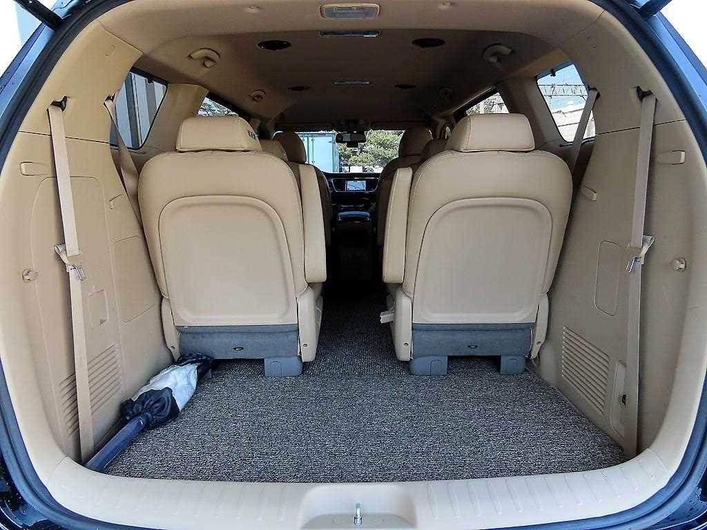 KIA Carnival 2020 - Importación desde Corea - HF Imports Iquique - Foto 17