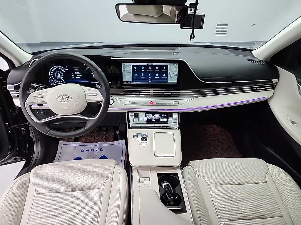 HYUNDAI Grandeur - Vista 7