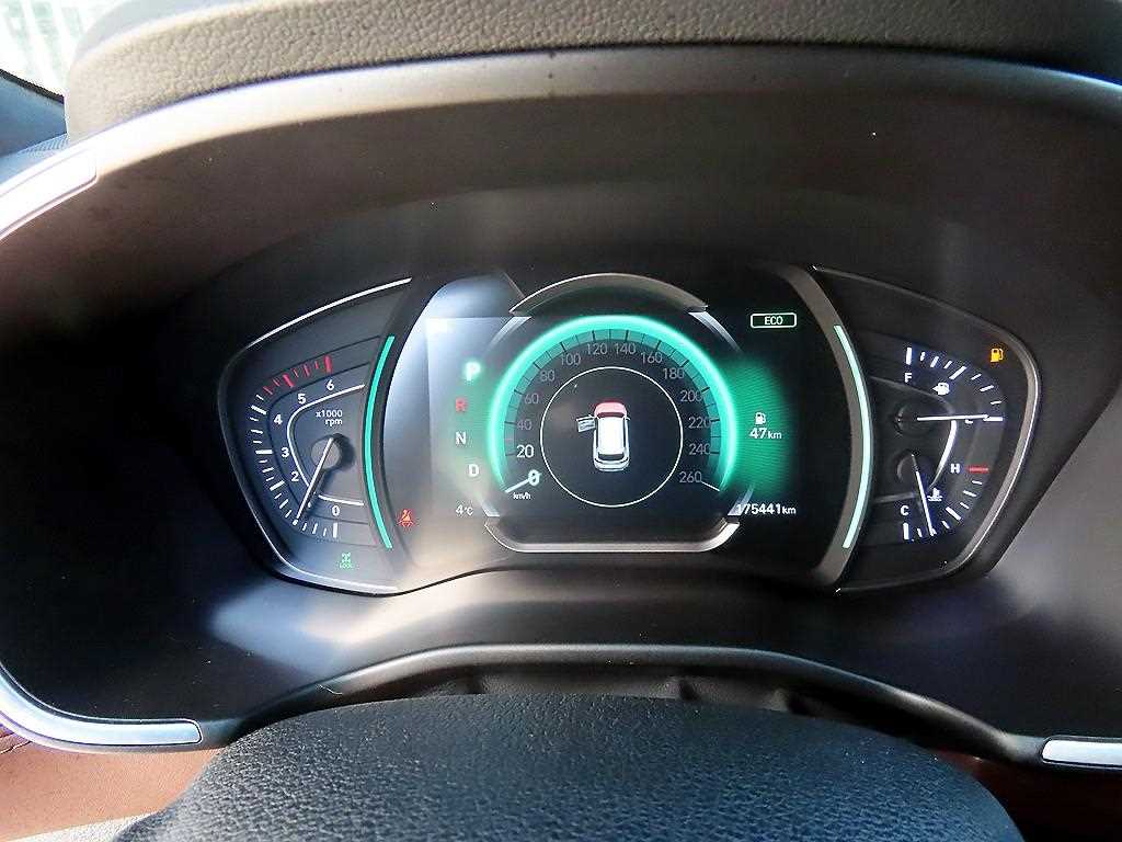 HYUNDAI Santa Fe - Vista 9