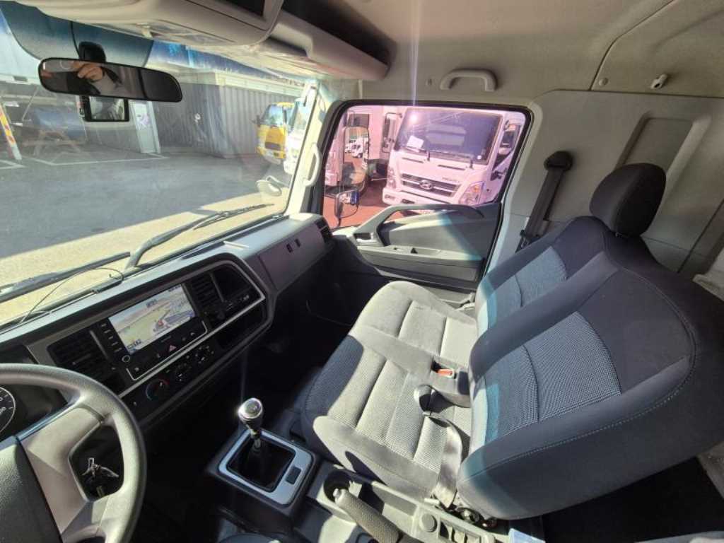 medium and large cargo truck 2019 Blanco - Importación desde Corea - HF Imports Iquique - Foto 16