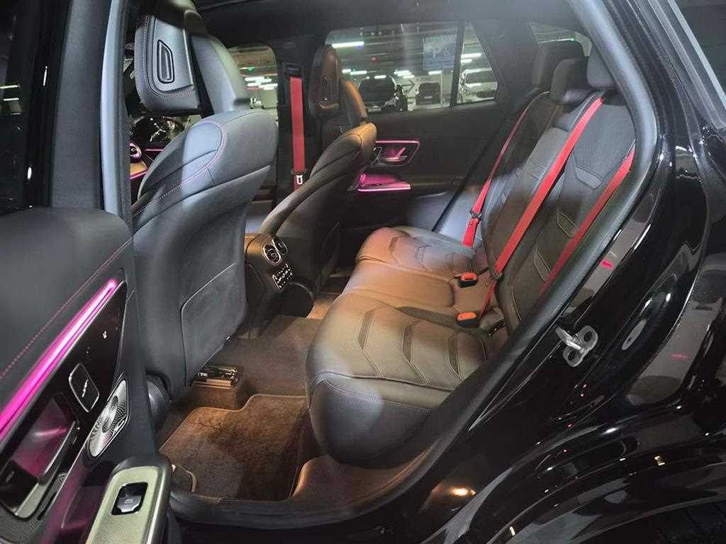 Mercedes Benz GLC Class - Vista 7