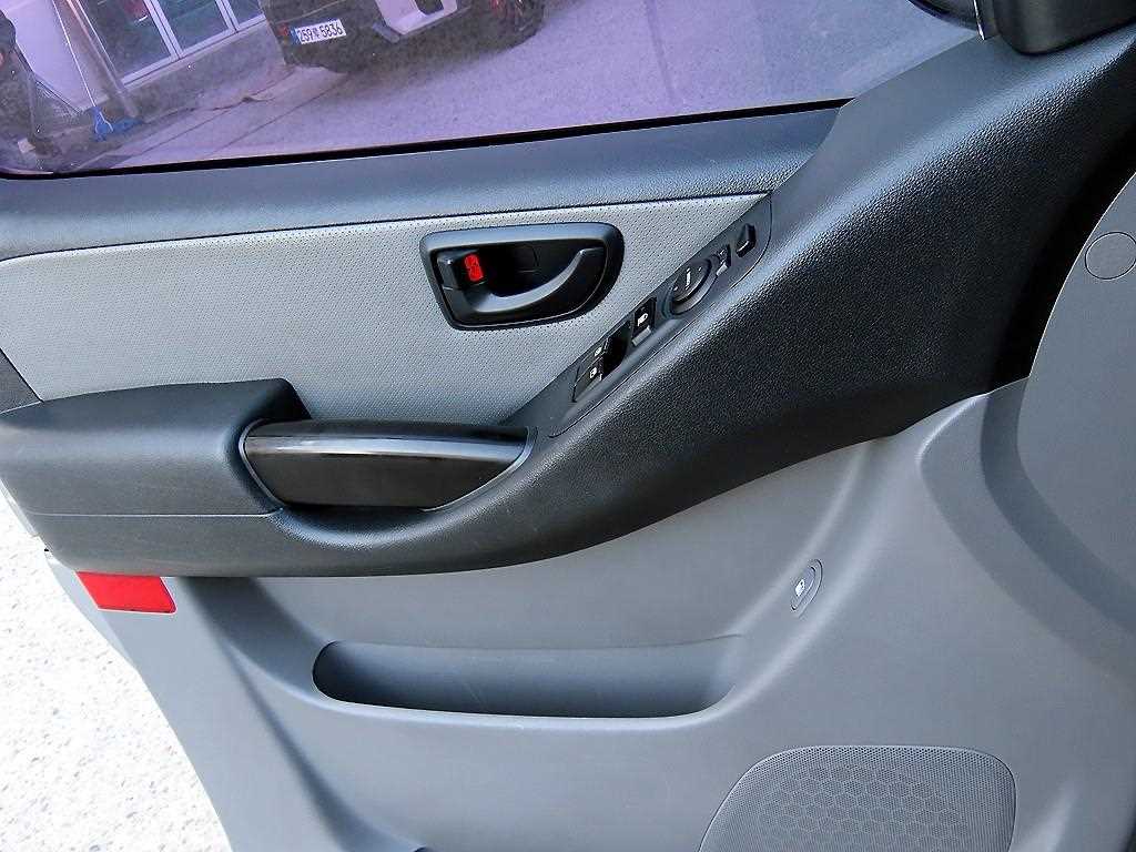 HYUNDAI Starex - Vista 12