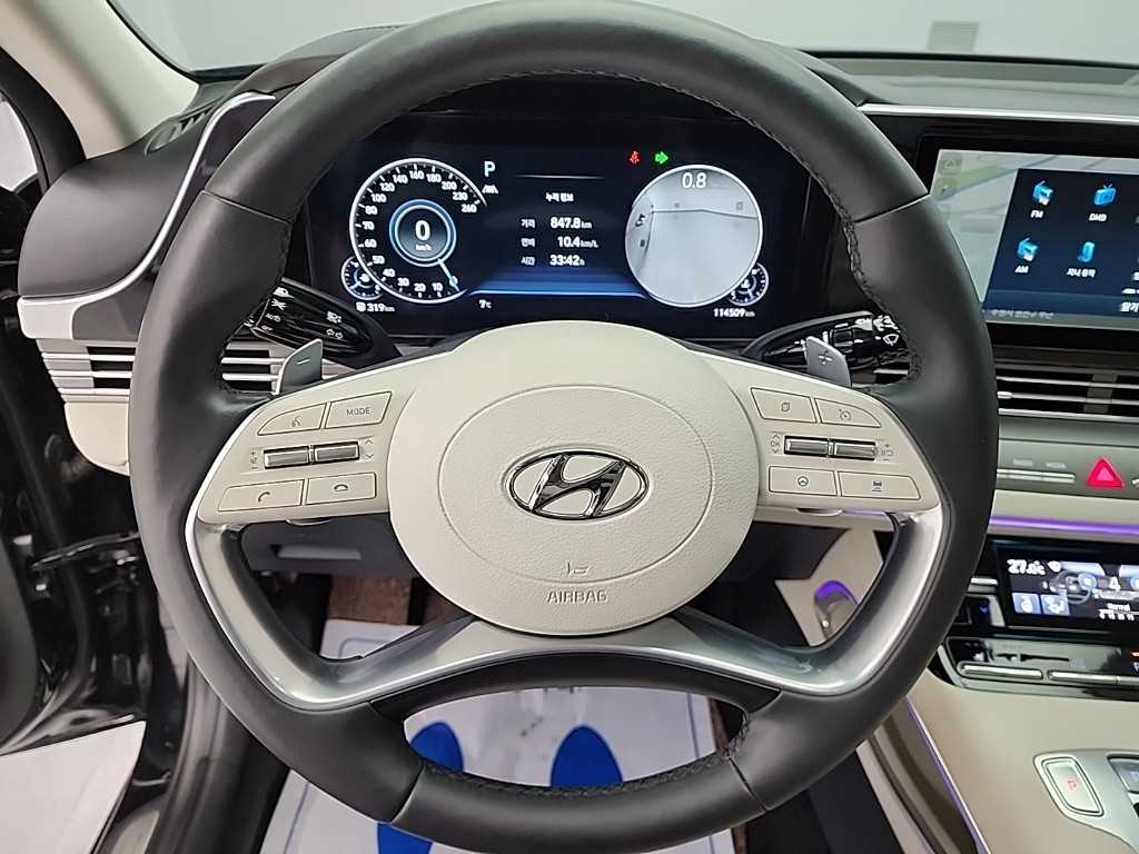 HYUNDAI Grandeur - Vista 9