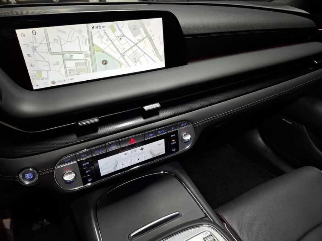 Genesis G90 - Vista 9