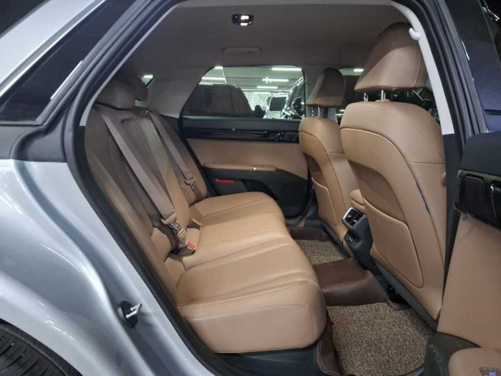 HYUNDAI Grandeur - Vista 7