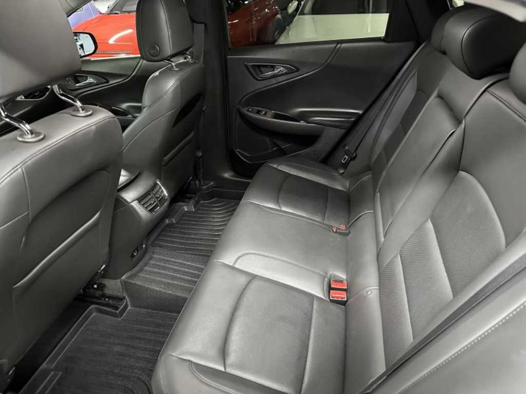 Chevrolet Malibu - Vista 10