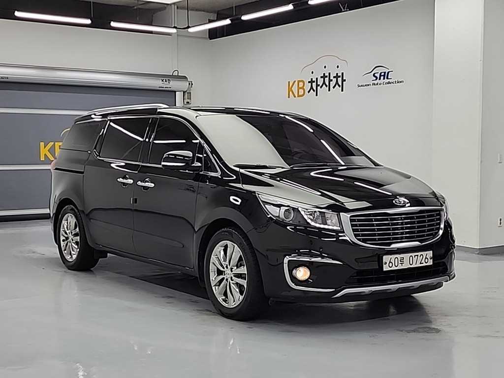 KIA Carnival - Vista 4