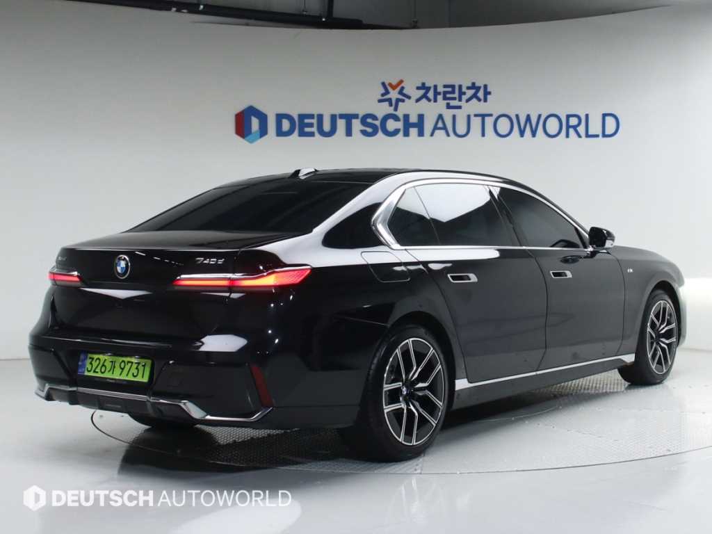 BMW 7 Series - Vista 2