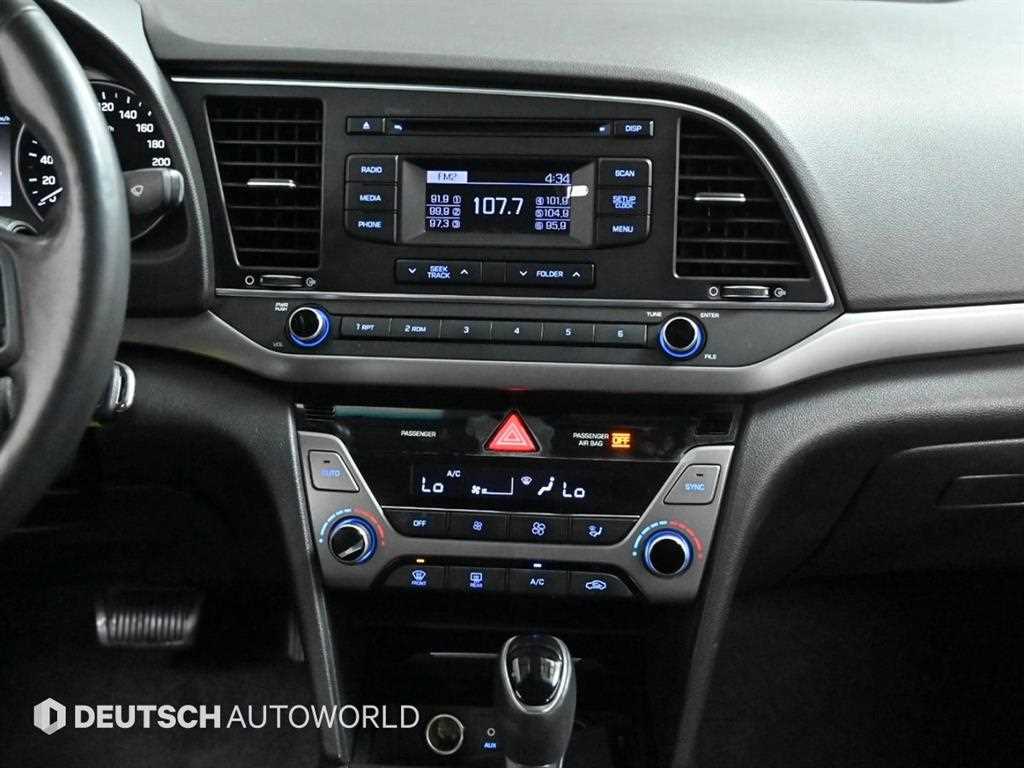 HYUNDAI Avante 2016 Blanco - Importación desde Corea - HF Imports Iquique - Foto 14