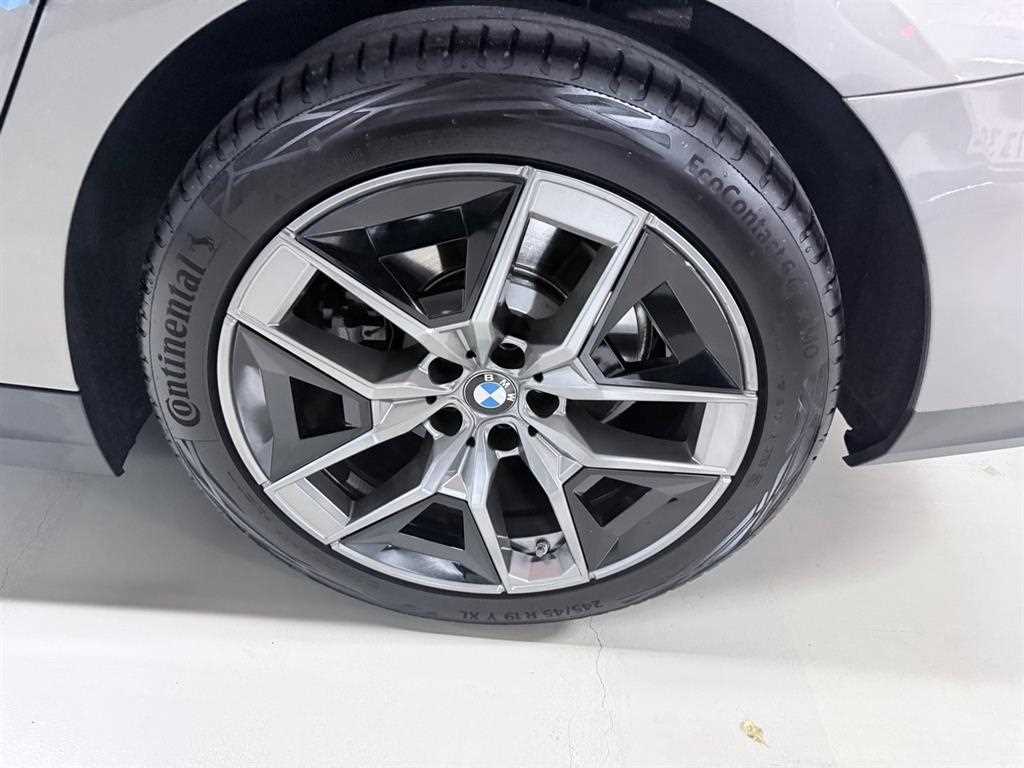 BMW 5 Series 2025 Gris - Importación desde Corea - HF Imports Iquique - Foto 19