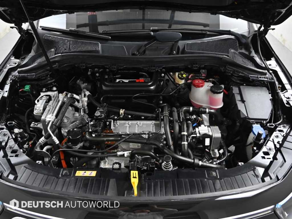 Mercedes Benz EQA - Vista 6