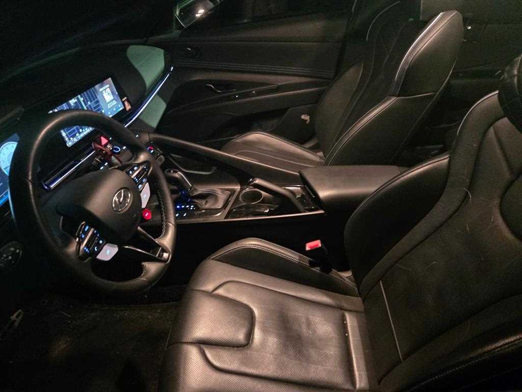 HYUNDAI Avante - Vista 8