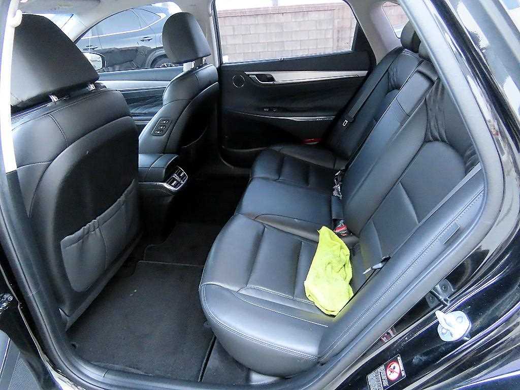 HYUNDAI Grandeur - Vista 6