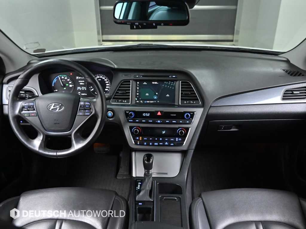 HYUNDAI Sonata - Vista 7