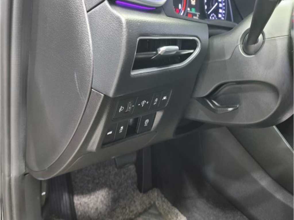 HYUNDAI Sonata - Vista 8