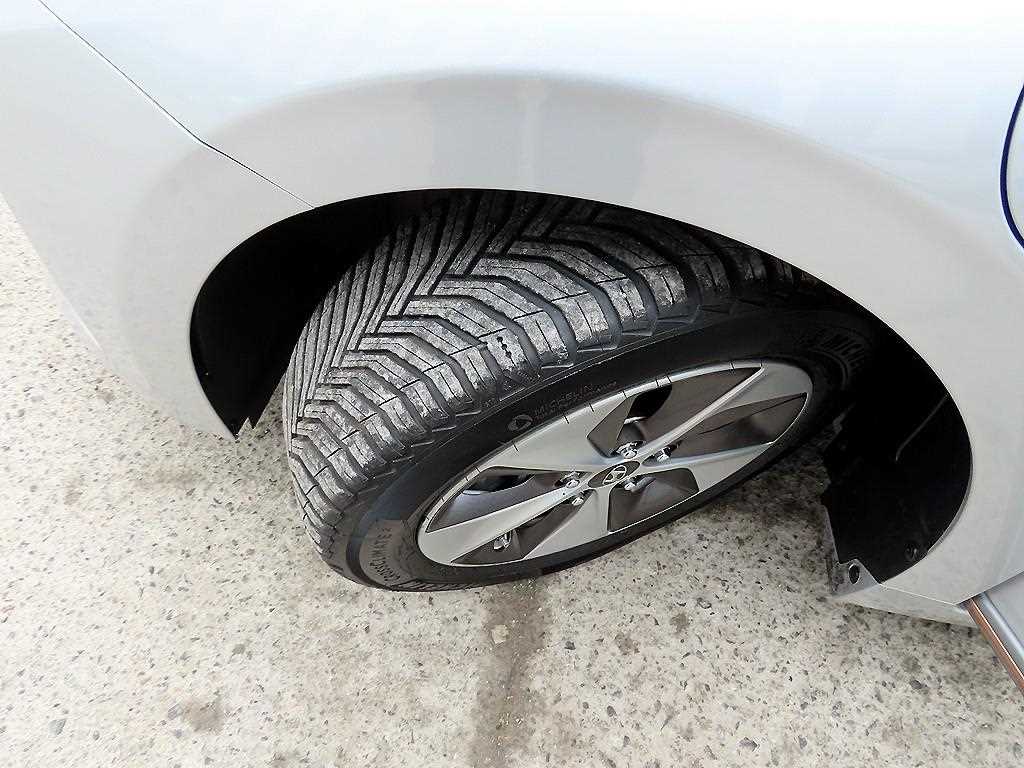 HYUNDAI Ioniq 2017 Gris - Importación desde Corea - HF Imports Iquique - Foto 20