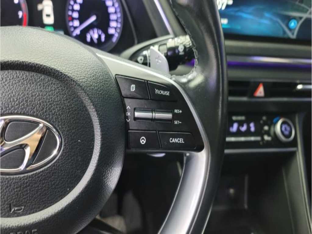 HYUNDAI Sonata - Vista 11