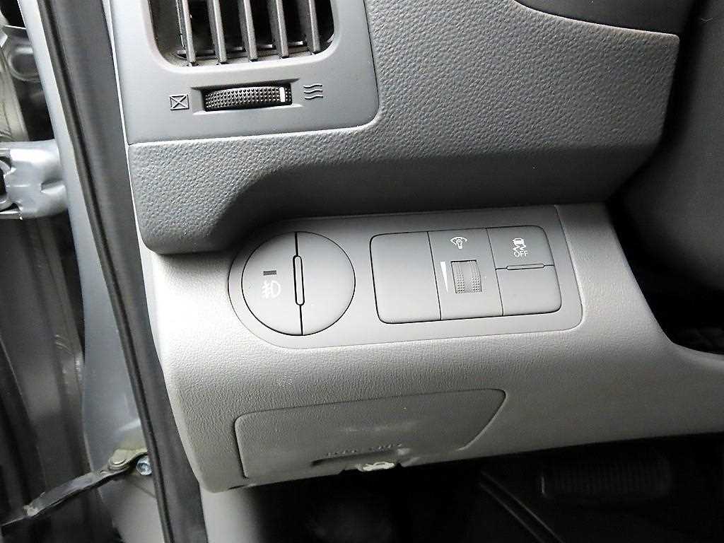 HYUNDAI Starex - Vista 12