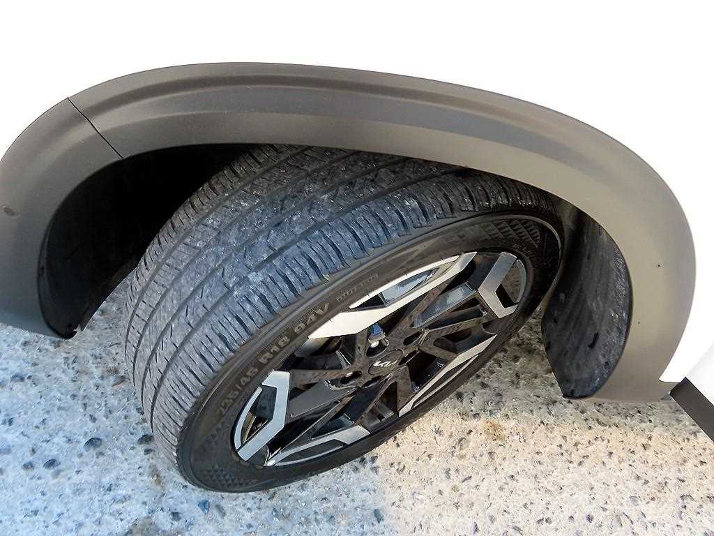 KIA Seltos - Vista 8