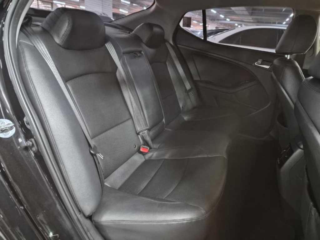 KIA K5 2014 Negro - Importación desde Corea - HF Imports Iquique - Foto 17