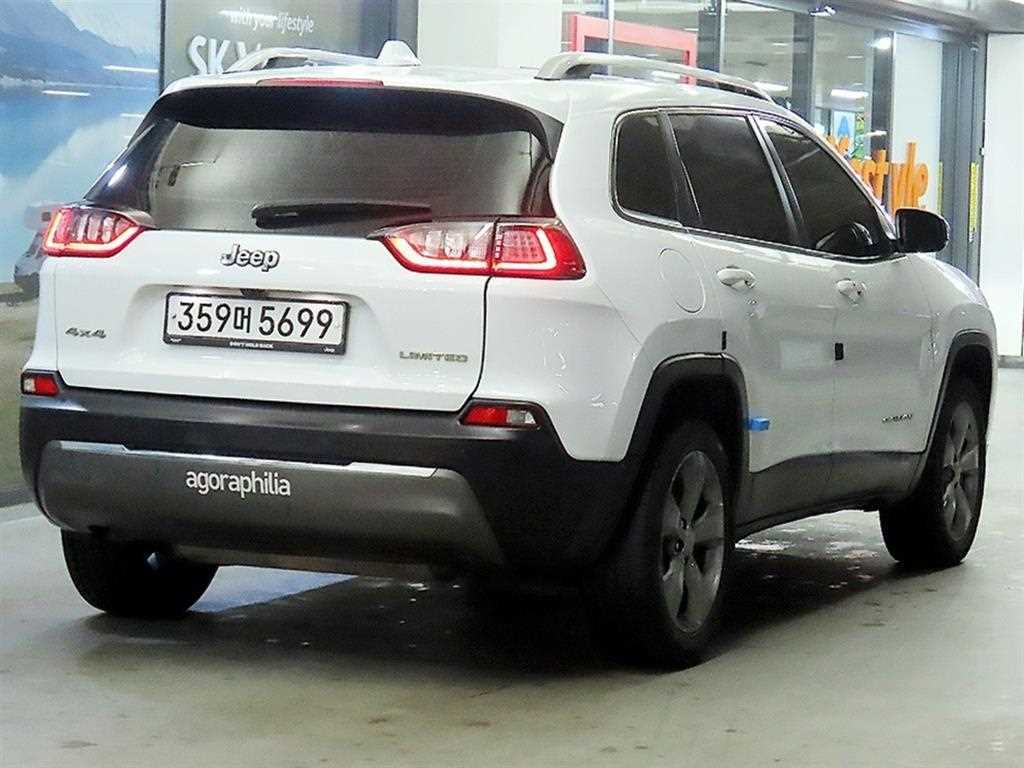 Jeep Cherokee - Vista 4