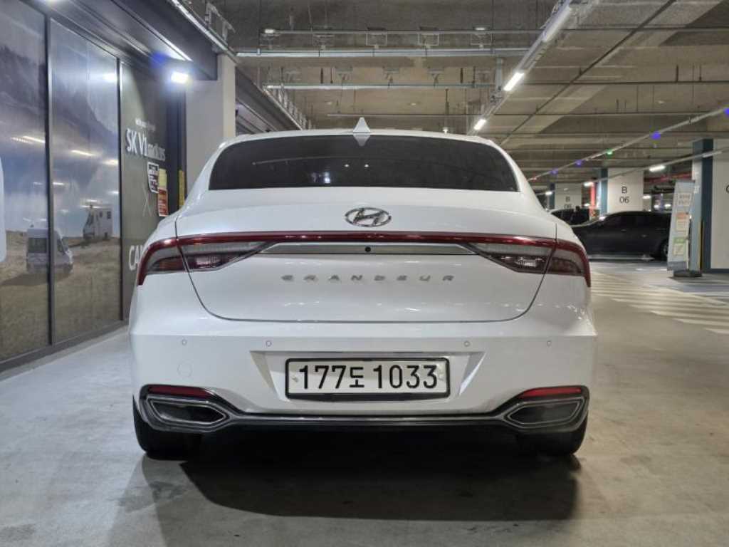 HYUNDAI Grandeur - Vista 5