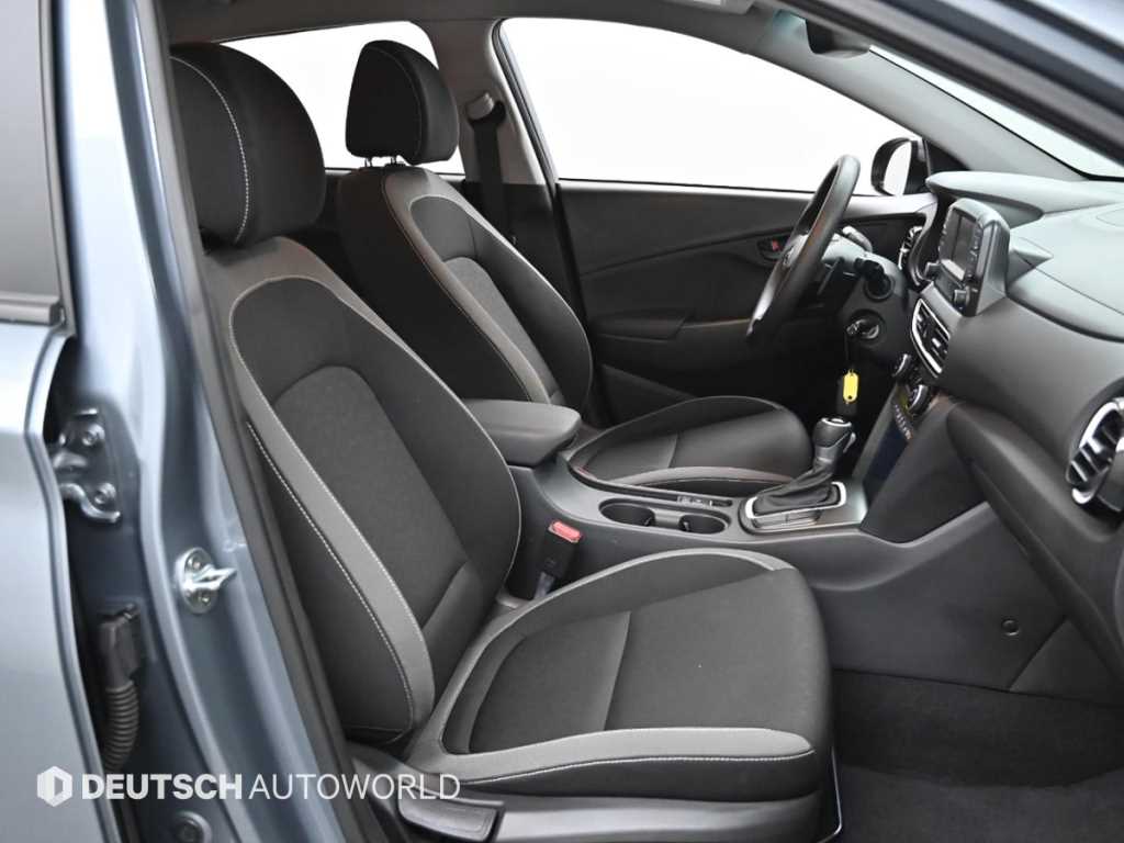 HYUNDAI Kona - Vista 10