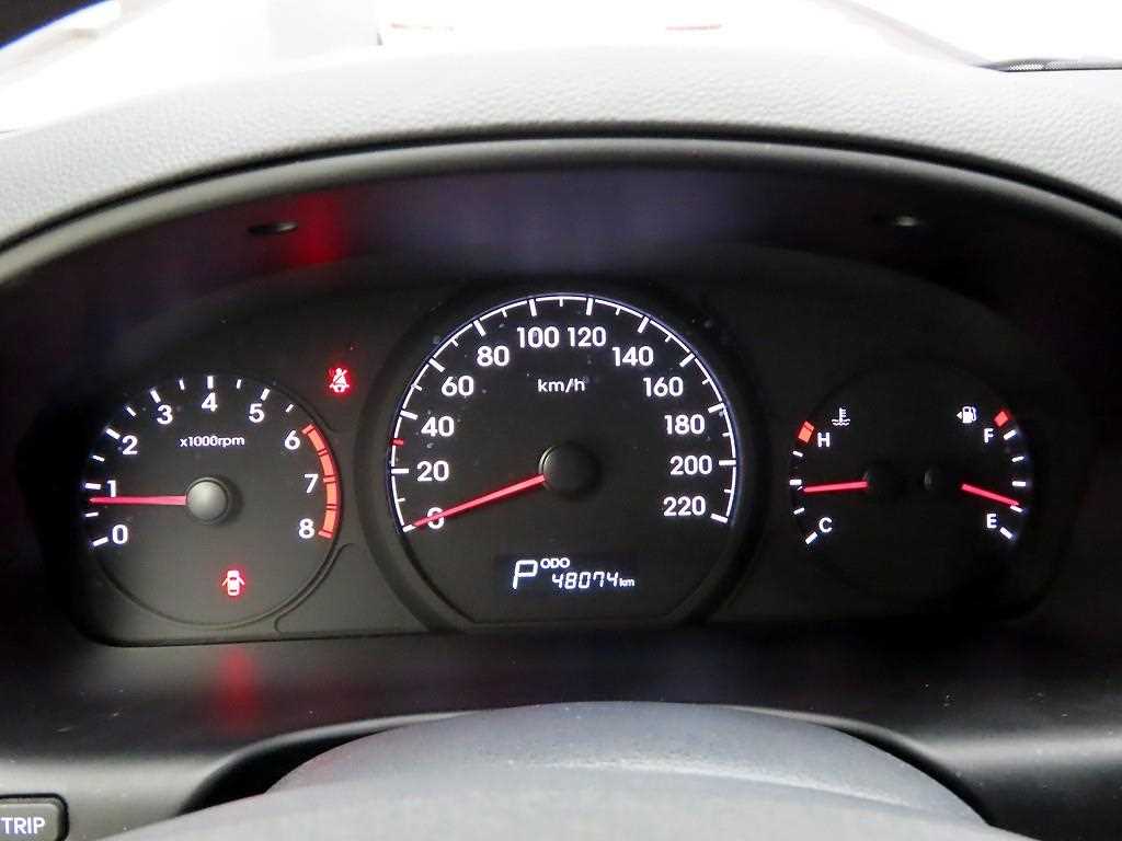 HYUNDAI Starex - Vista 5